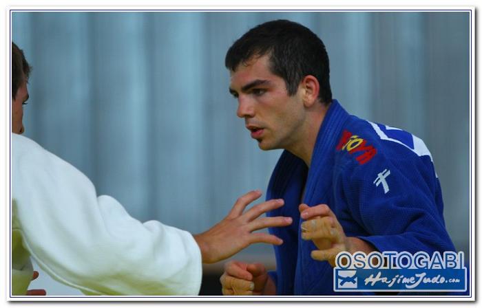 CEU 2011 100001